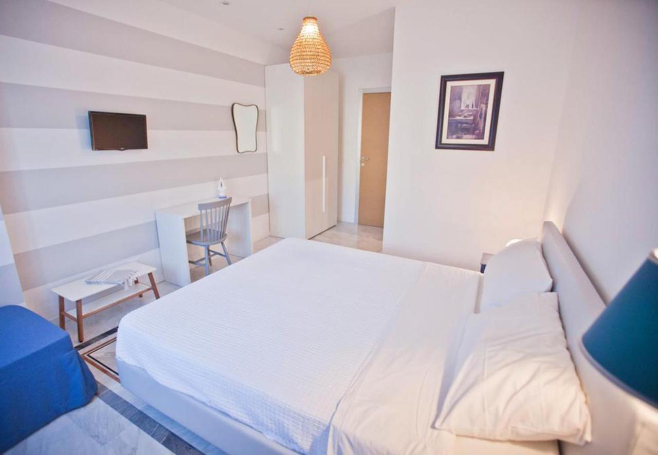 Casa Di Sabel Hotel เลชเช ภายนอก รูปภาพ