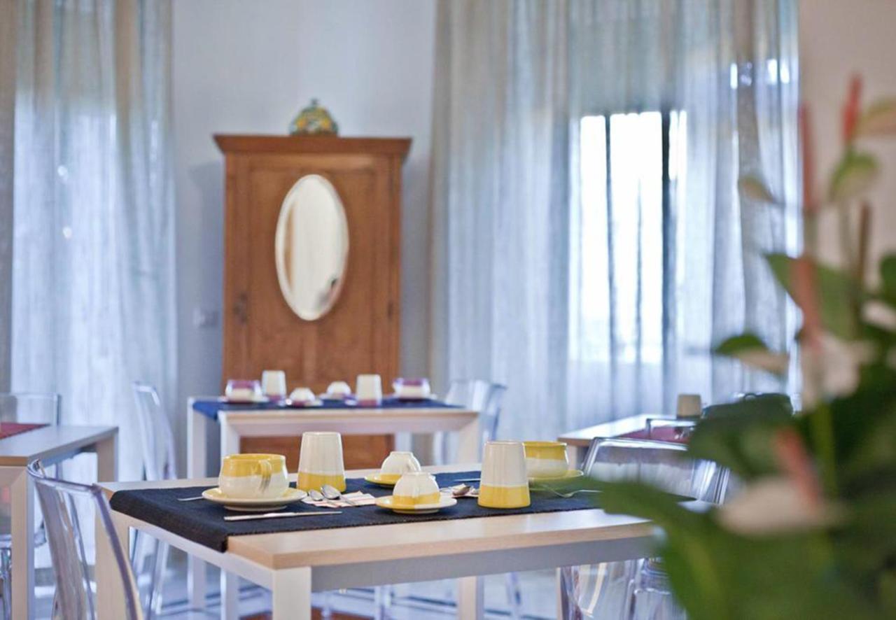Casa Di Sabel Hotel เลชเช ภายนอก รูปภาพ